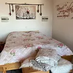 Herzhuette Fuer Zwei By Interhome Casa vacanze