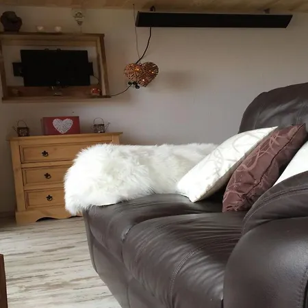 Herzhuette Fuer Zwei By Interhome